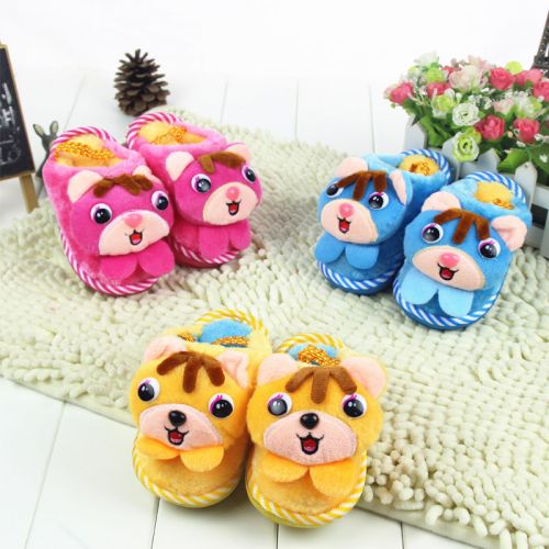 Pantoufles enfants en coton pour hiver - semelle caoutchouc antidérapant Ref 1031307