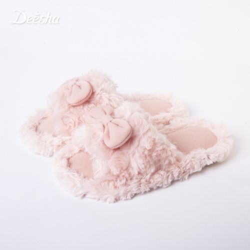 Pantoufles enfants DEESHA pour hiver - semelle caoutchouc antidérapant Ref 1032910