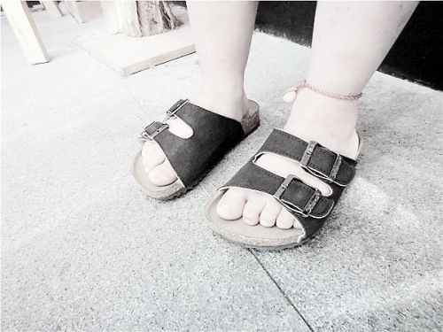 Pantoufles enfants en cuir de vache fendu pour été - semelle Ref 1033853