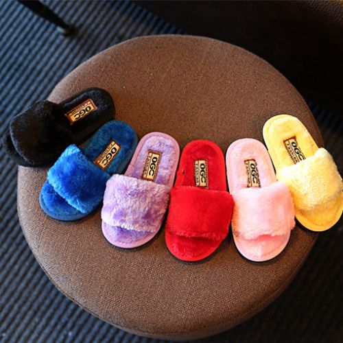 Pantoufles enfants BELLA NEWMAN pour hiver - semelle plastique Ref 1035409