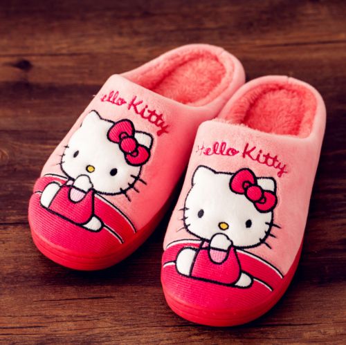 Pantoufles enfants en HELLO KITTY pour hiver - semelle caoutchouc Ref 1035559