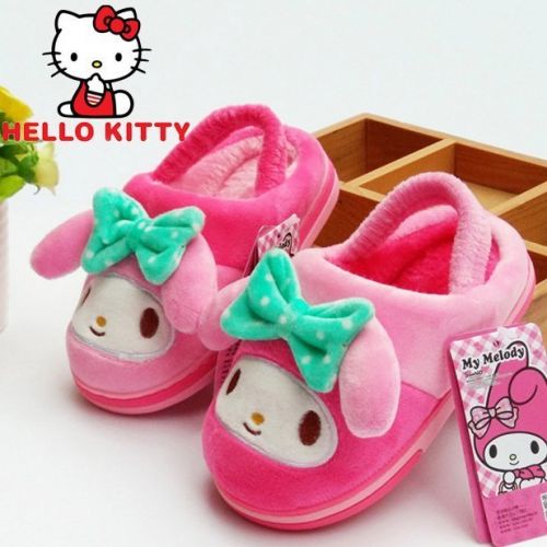 Pantoufles enfants en HELLO KITTY pour hiver - semelle caoutchouc Ref 1036241