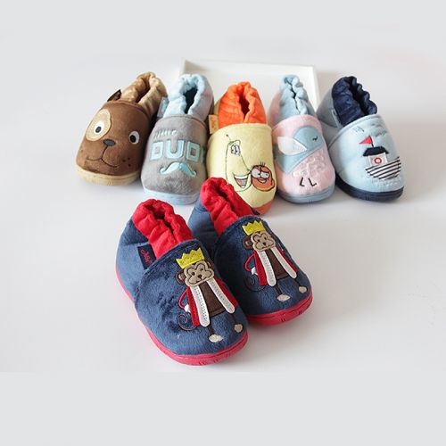 Pantoufles enfants en pour hiver - semelle caoutchouc antidérapant Ref 987033