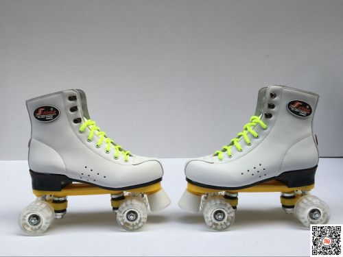 Patins à roulettes      - Ref 2584440