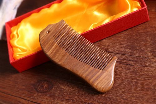 Peigne et brosse à cheveux - Ref 257585