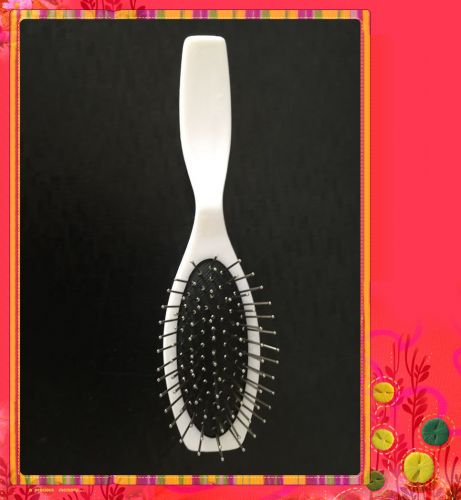 Peigne et brosse a cheveux 257653