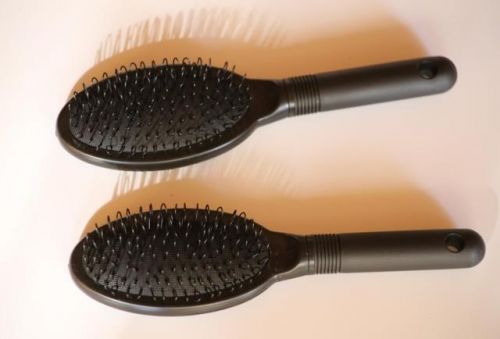 Peigne et brosse à cheveux - Ref 257983