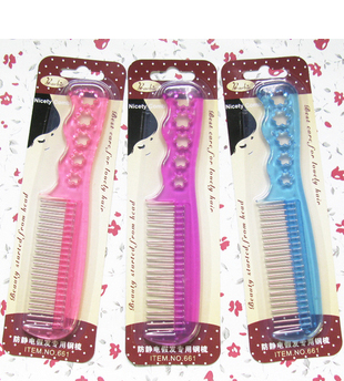 Peigne et brosse à cheveux - Ref 258245