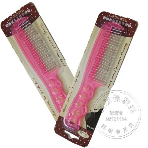 Peigne et brosse à cheveux - Ref 258537