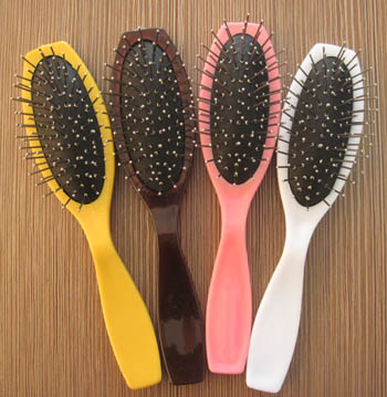 Peigne et brosse a cheveux 258542