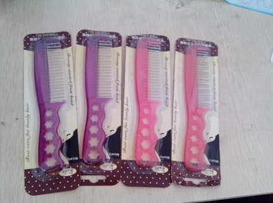 Peigne et brosse à cheveux - Ref 258601