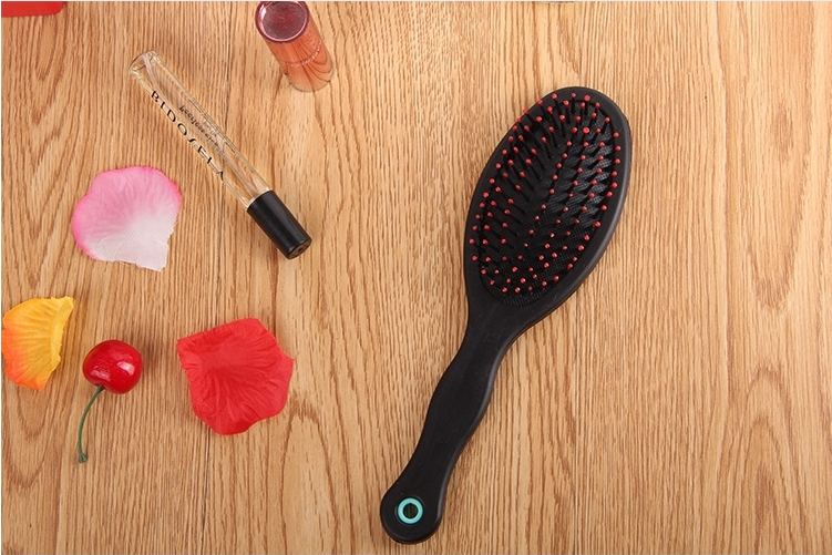 Peigne et brosse à cheveux - Ref 258730