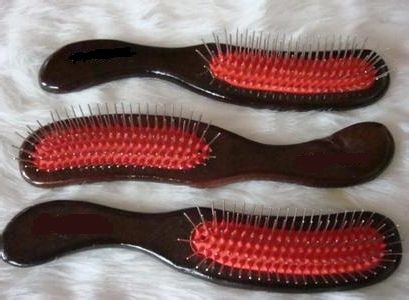 Peigne et brosse à cheveux - Ref 258827