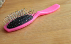 Peigne et brosse à cheveux - Ref 258921