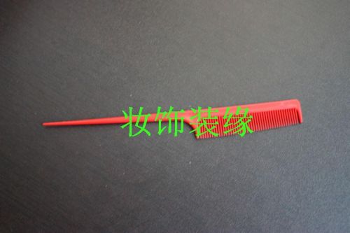 Peigne et brosse à cheveux - Ref 258935