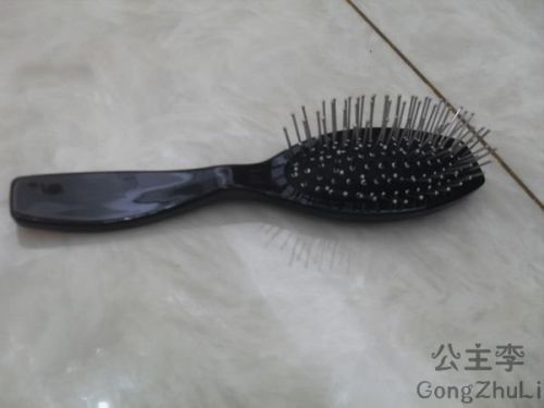Peigne et brosse à cheveux - Ref 260408