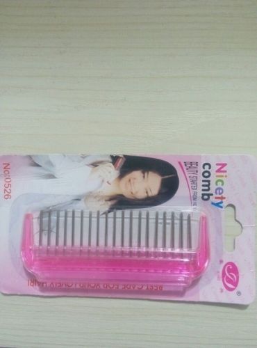 Peigne et brosse à cheveux - Ref 260643