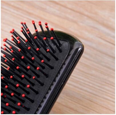 Peigne et brosse à cheveux - Ref 261183