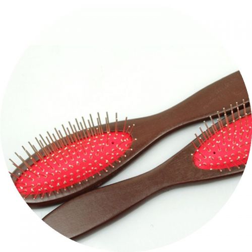 Peigne et brosse à cheveux - Ref 261818