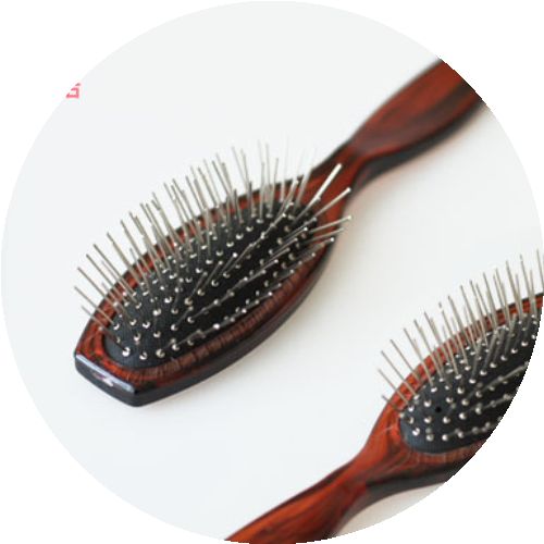 Peigne et brosse à cheveux - Ref 262648