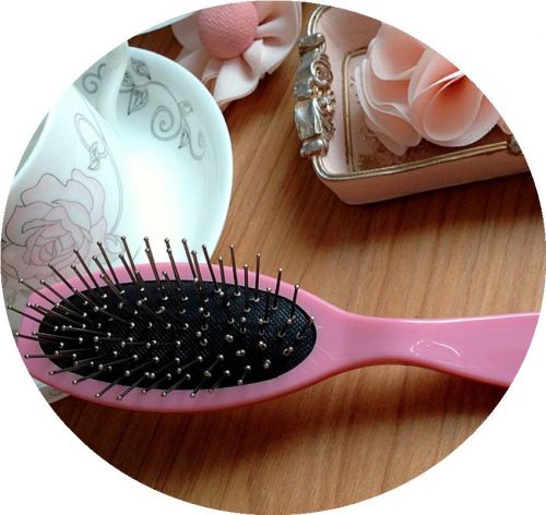 Peigne et brosse a cheveux 263678