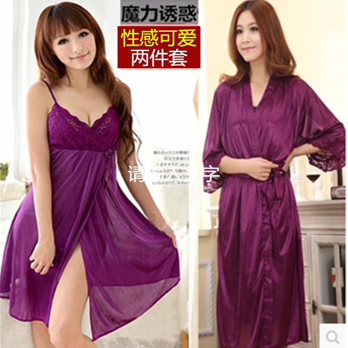 Peignoir jeunesse Sexy femme dans un peignoir - Ref 589325