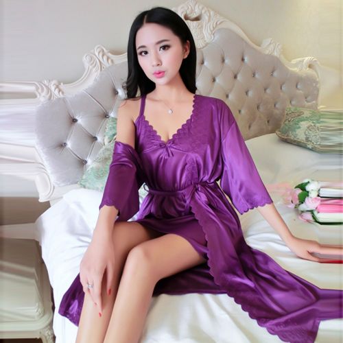 Peignoir jeunesse Quand une jupe de soie mauve douce - Ref 590766