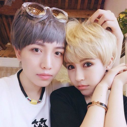 Perruque ANNA LUO . tete BOBO - Ref 2607337