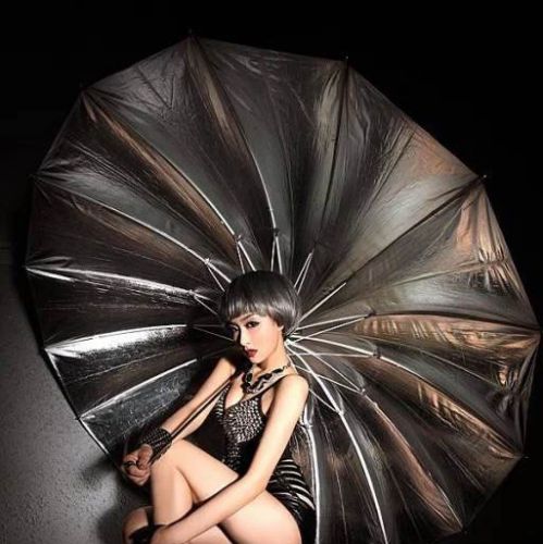 Perruque ANNA LUO . tete BOBO - Ref 2607391