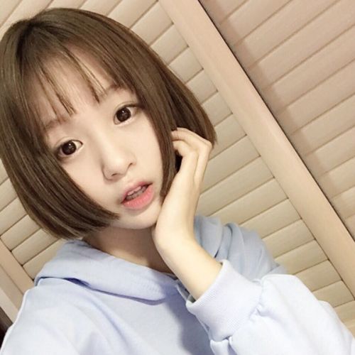 Perruque ANNA LUO . cheveux raides Court - Ref 2608264