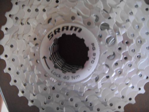 Pignon de vélo 9 vitesses SRAM - Ref 2363530