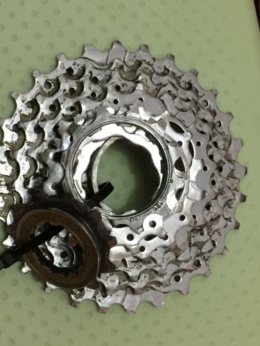 Pignon de vélo 8 vitesses SHIMANO - Ref 2363580