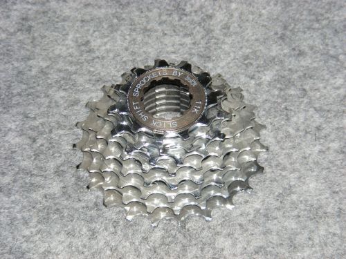 Pignon de vélo 8 vitesses - Ref 2364130