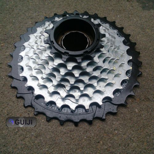 Pignon de vélo 8 vitesses - Ref 2368079