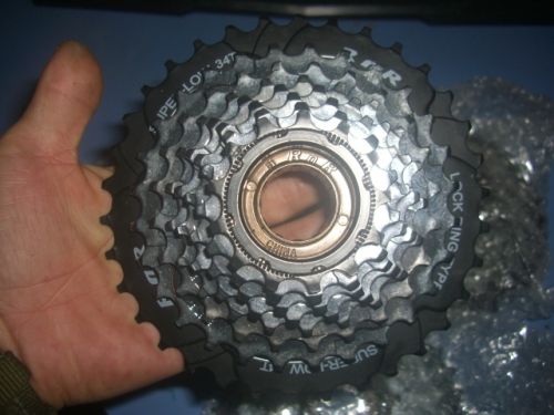 Pignon de vélo 8 vitesses - Ref 2372174