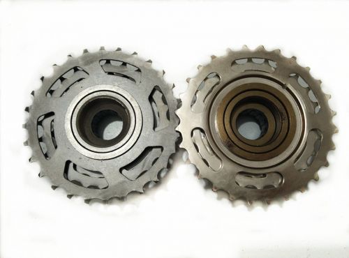 Pignon de vélo SHIMANO - Ref 2372344