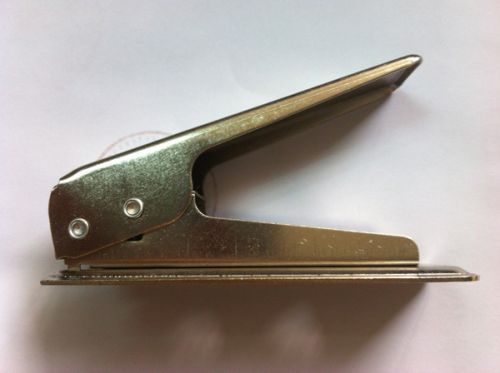 Pince pour cartes SIM - Ref 305512