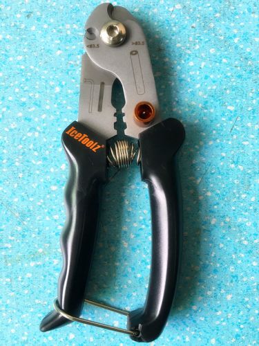 Pince pour réparation vélo ICETOOLZ - Ref 2310427