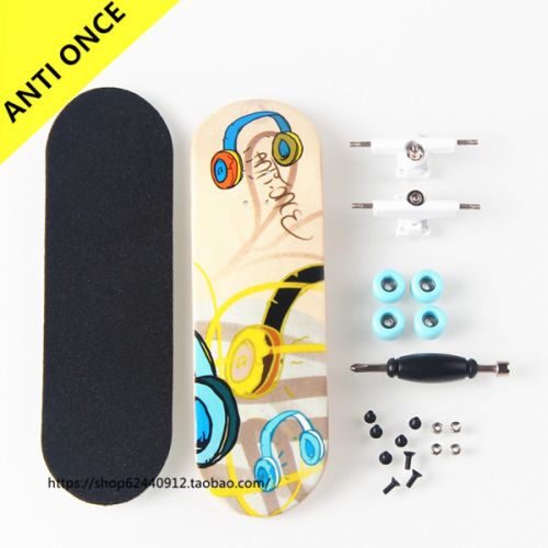 Planche à roulettes pour homme femme enfant ANTI ONCE - Ref 2593479