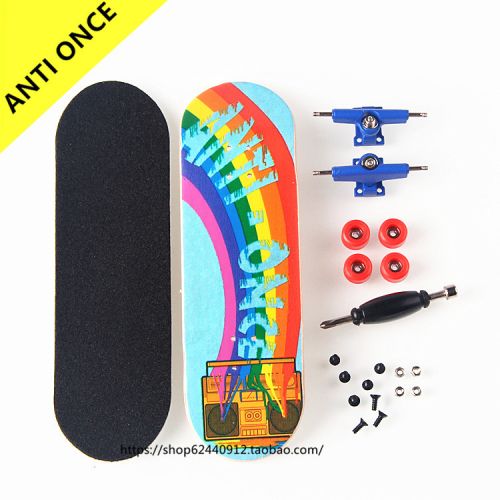 Planche à roulettes pour homme femme enfant ANTI ONCE - Ref 2594933