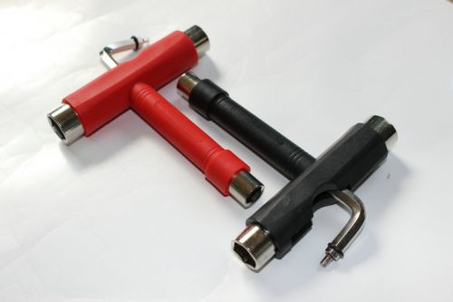 Planche à roulettes pour homme femme enfant T - Ref 2600408