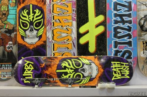 Planche à roulettes DEATHWISH - Ref 2605725