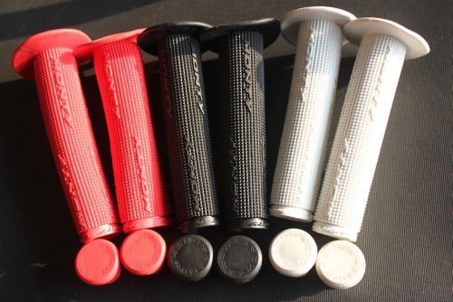 Poignées de vélo MONTY - Ref 2334701