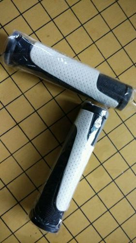 Poignées de vélo - Ref 2346571