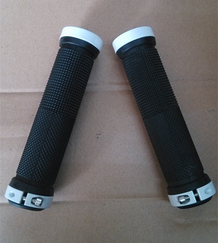 Poignées de vélo - Ref 2346891