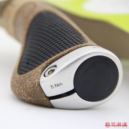 Poignées de vélo ERGON - Ref 2353018