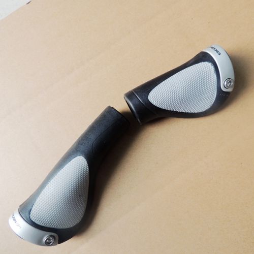 Poignées de vélo - Ref 2355472