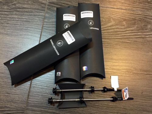 Roues de vélo LIGHTWEIGHT - Ref 2370181