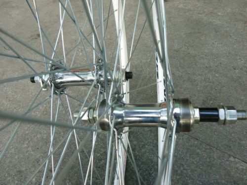 Roues de vélo cyclisme sur route - Ref 2377734