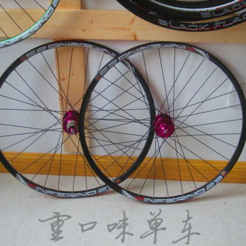 Roues de vélo Mountain Bike NOVATEC 26 pouces - Ref 2384536